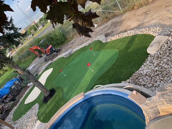 Putting Green in Vaughan