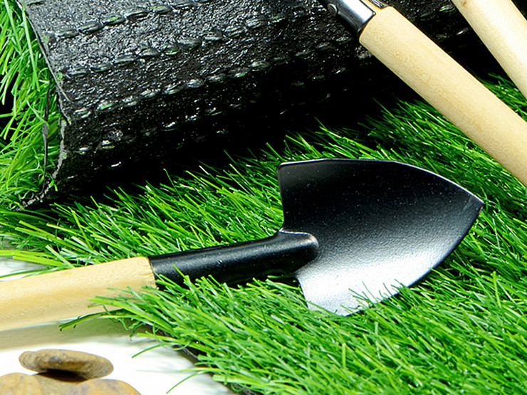 Artificial Grass Costs Less Than You Think